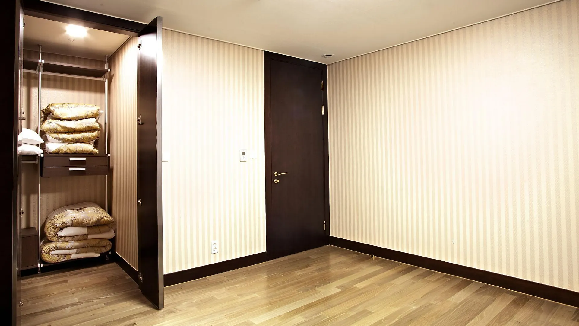 Pale De Cz Hotel Busan