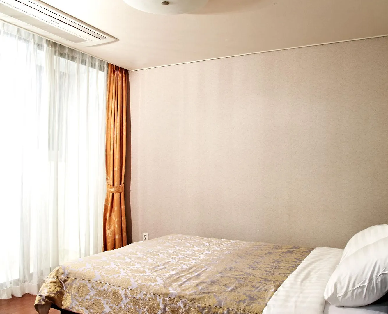 Pale De Cz Hotel Busan