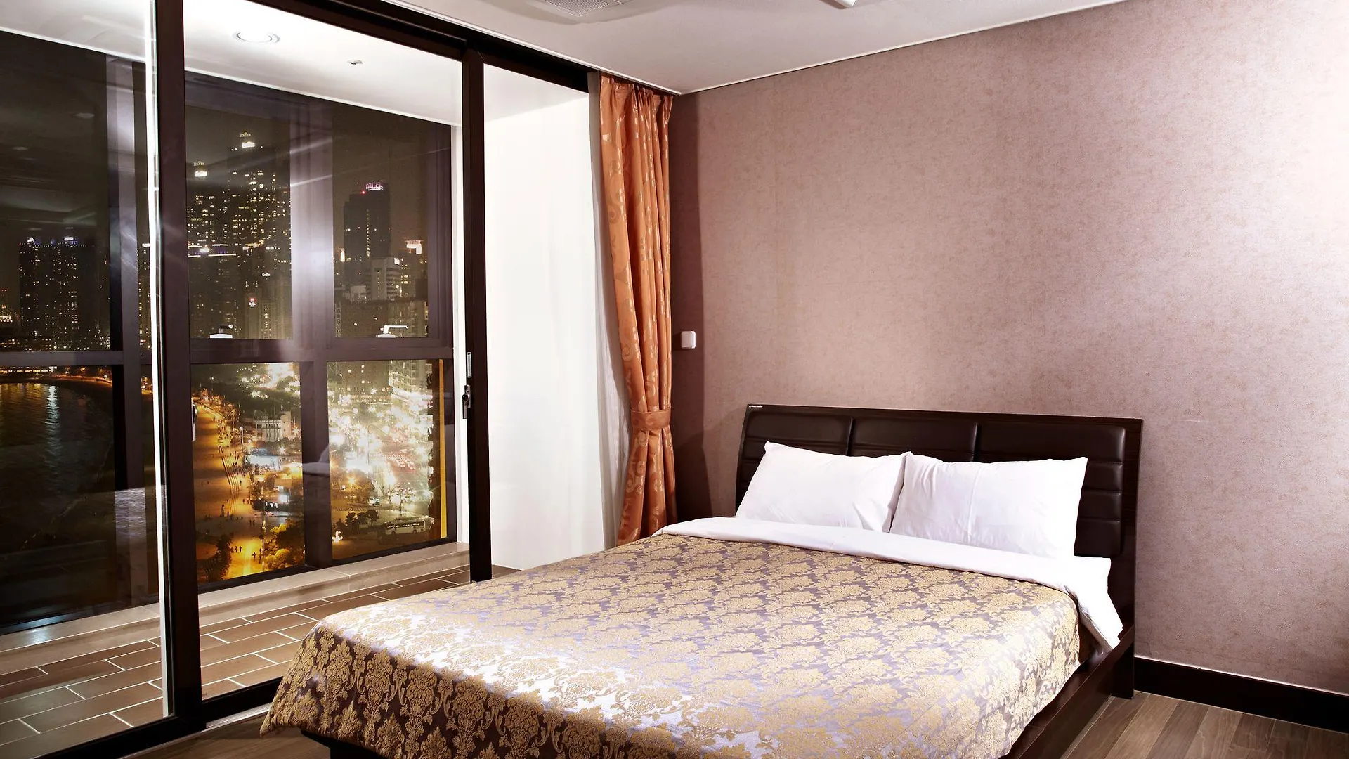***  Pale De Cz Hotel Busan South Korea